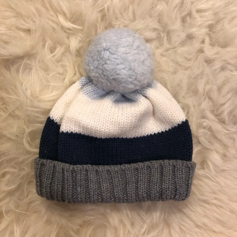 Catya Pom Pom Hat